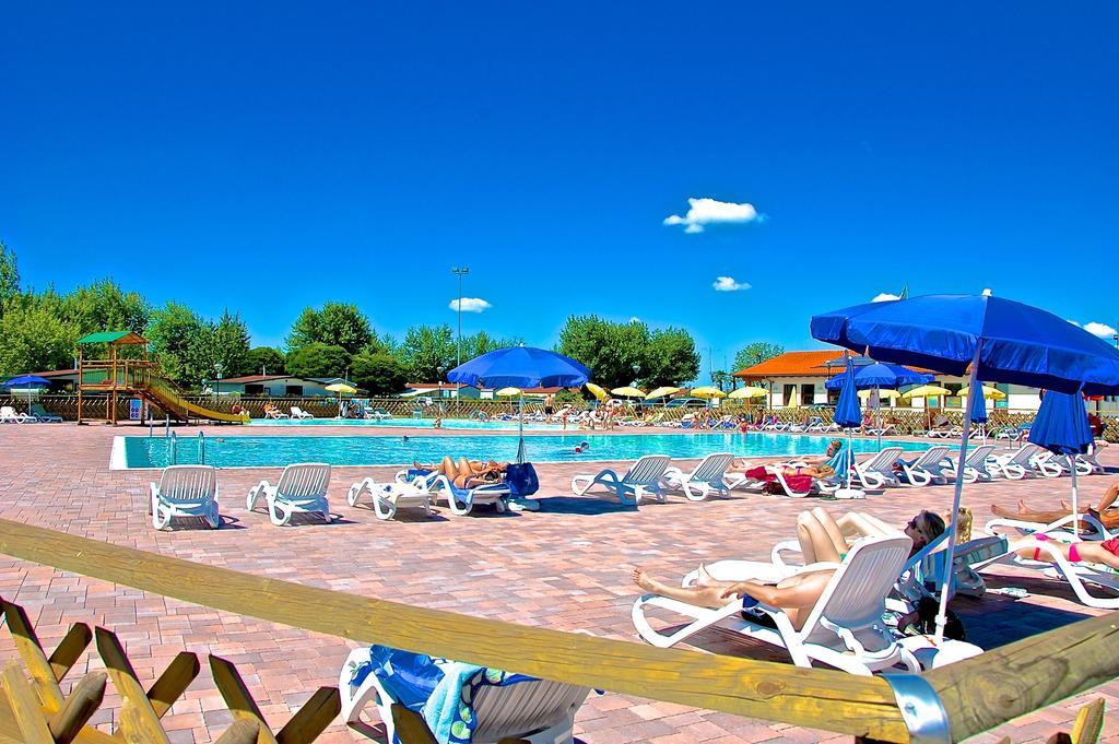Campeggio Del Garda Peschiera del Garda Dış mekan fotoğraf