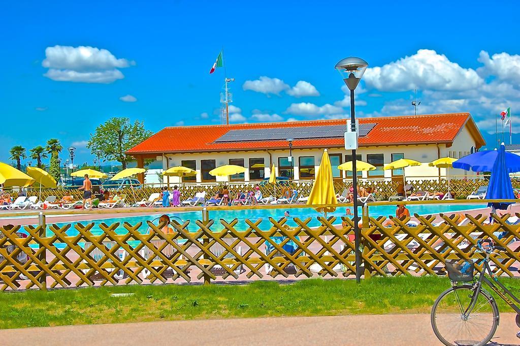 Campeggio Del Garda Peschiera del Garda Dış mekan fotoğraf