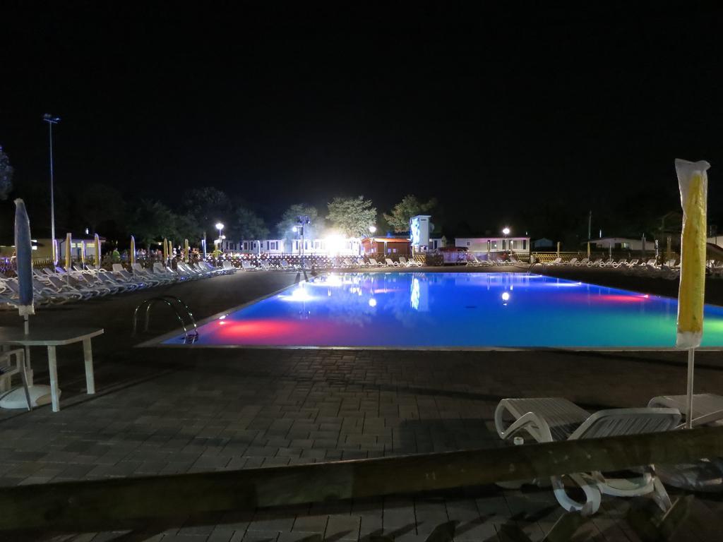 Campeggio Del Garda Peschiera del Garda Dış mekan fotoğraf