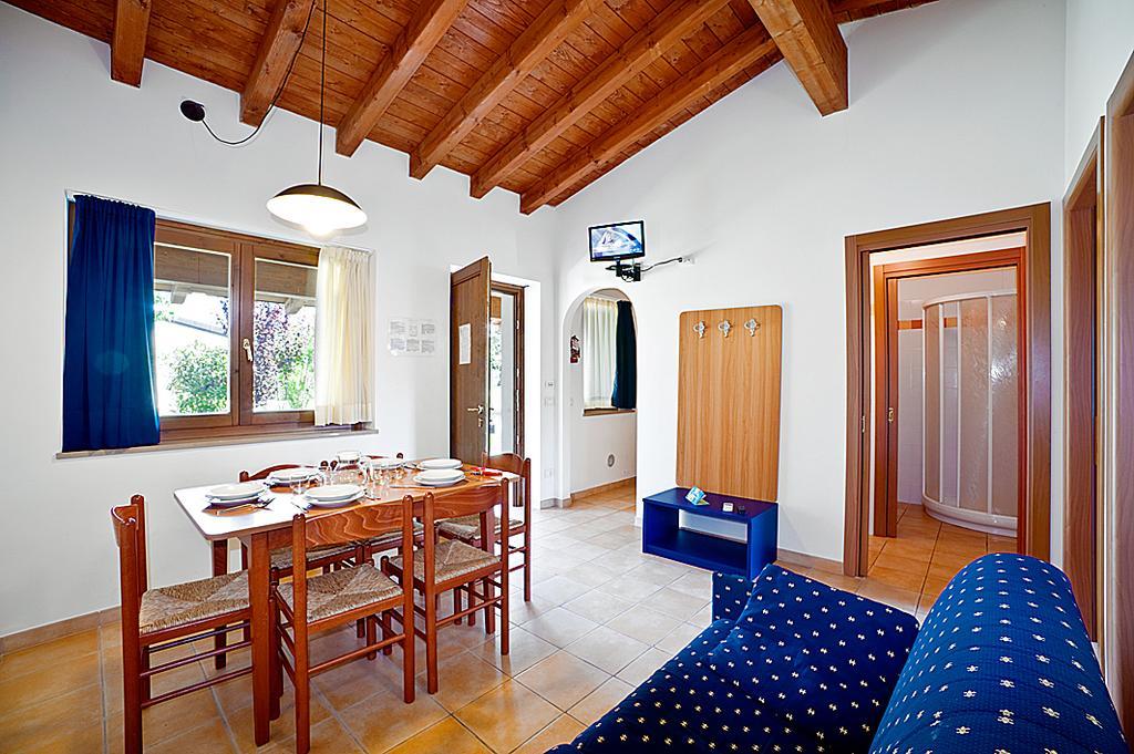 Campeggio Del Garda Peschiera del Garda Dış mekan fotoğraf